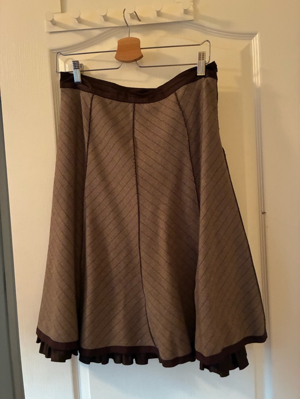 Brown A-Line Midi Skirt with Contrast Trim